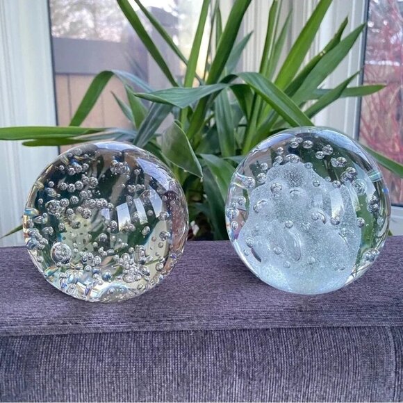 Clear Effervescent Art Glass Paperweight with Bubbles - One Only - Picture 12 of 13
